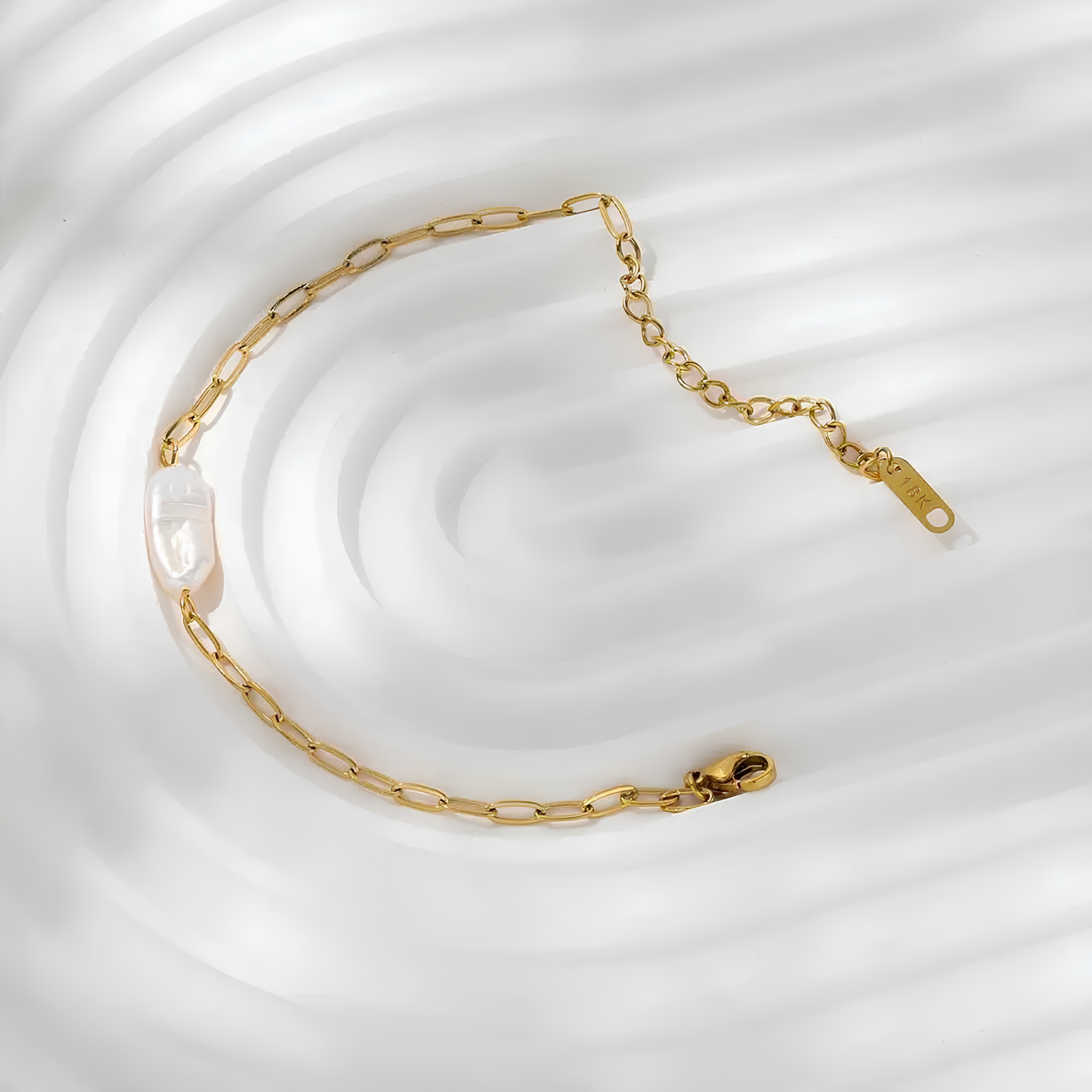 Tideform Pearl Bracelet