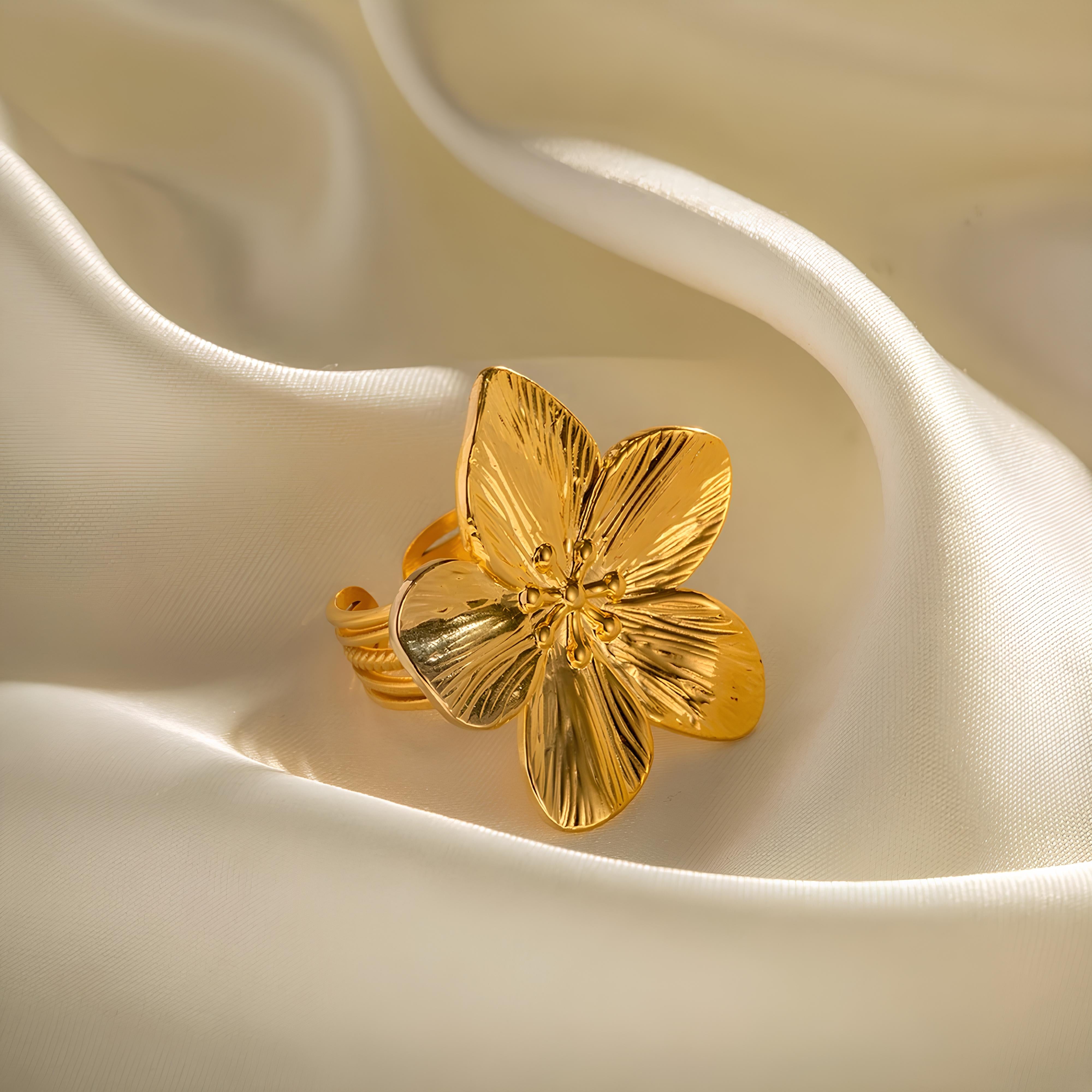 Frangipani Ring