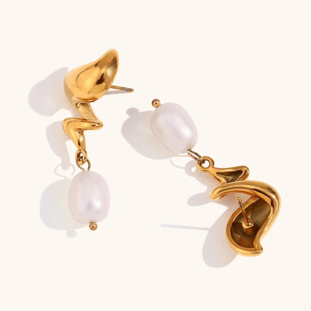 Whirlpool Pearl Earrings