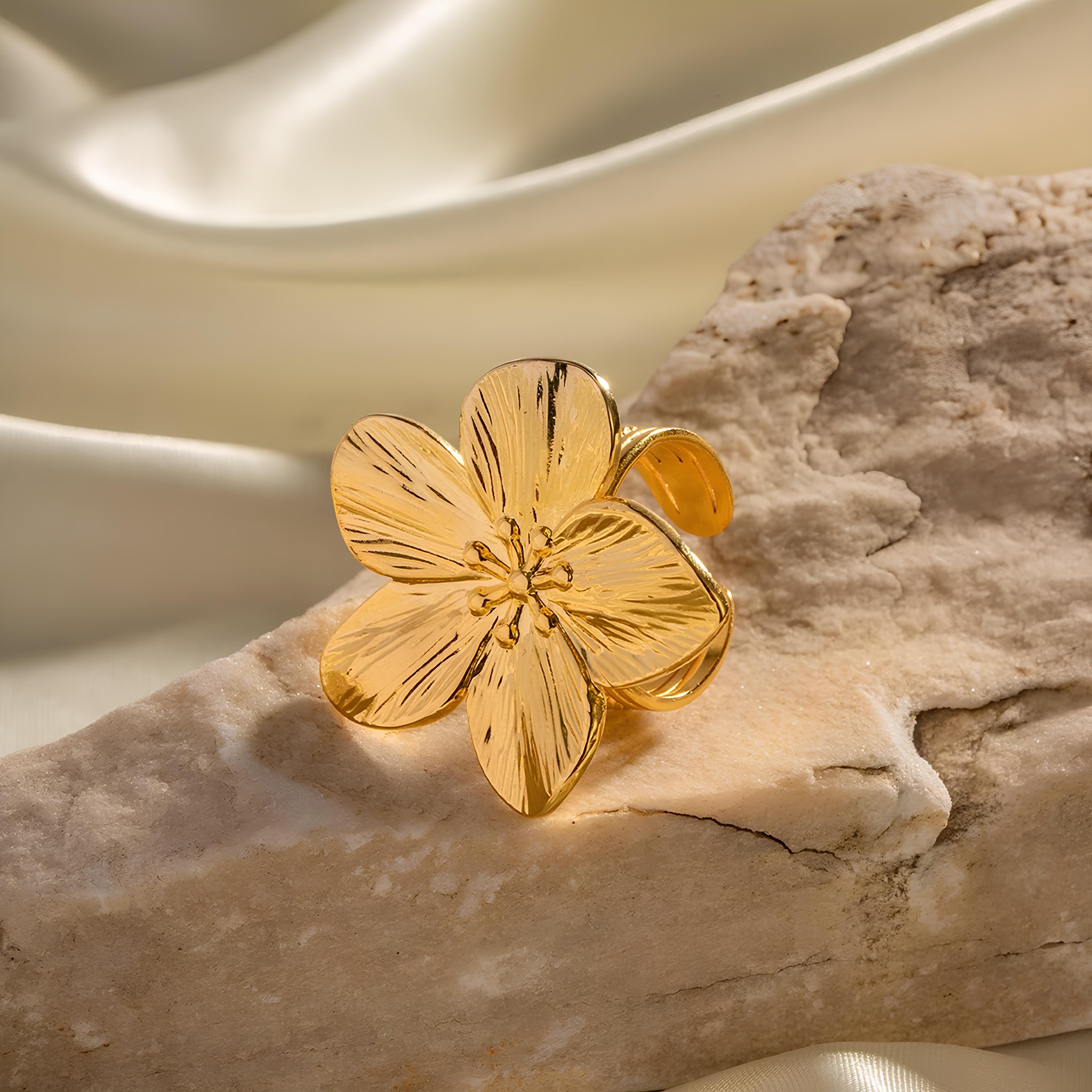 Frangipani Ring