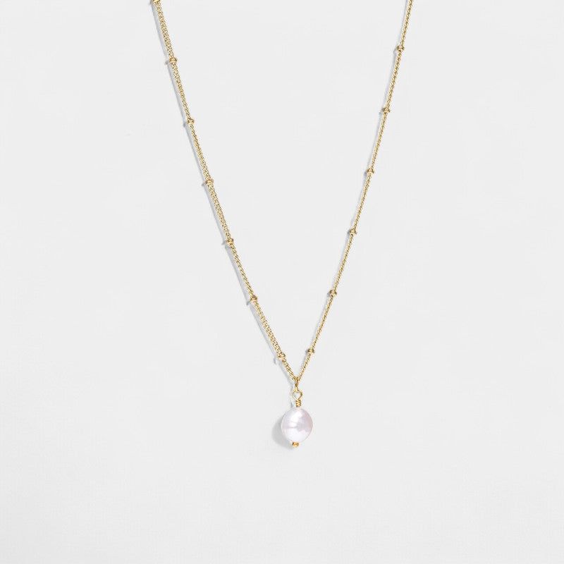Queen Pearl Necklace