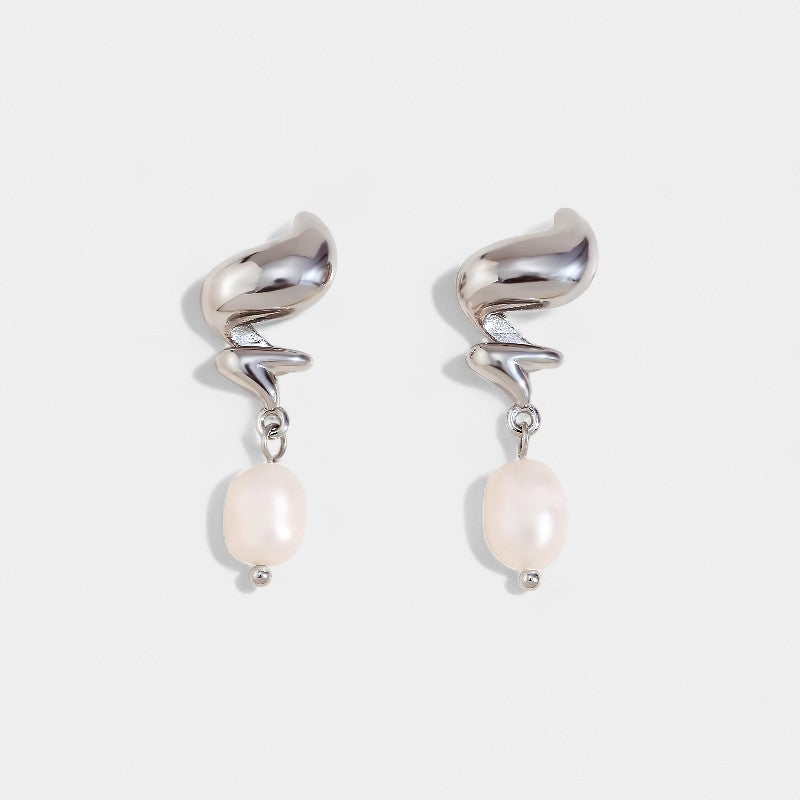 Whirlpool Pearl Earrings